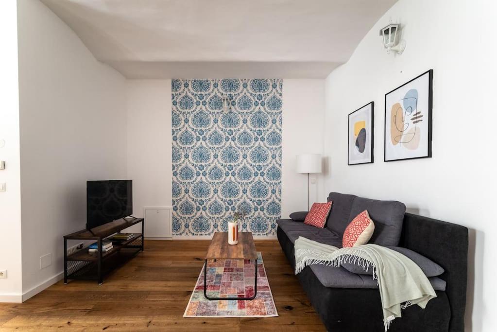 Cozy 1br Duplex Near Center By Hm Apartment